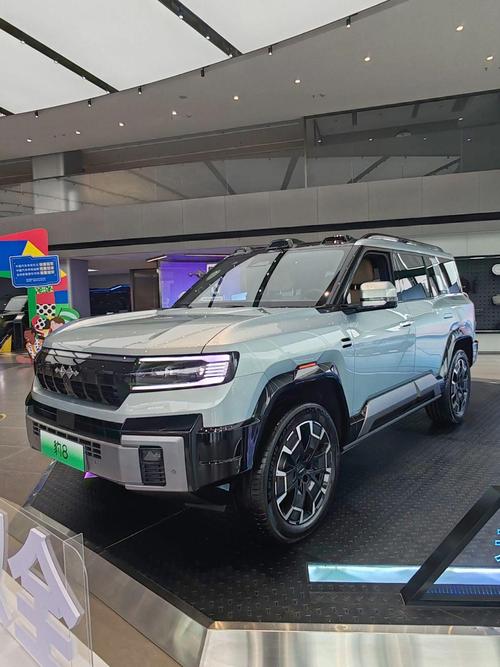 佛山18比亚迪方程豹硬派越野的爆款，英菲尼迪35周年与你共成长